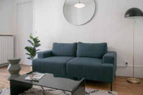 Cosy 32m with WIFI refurbished near Paris